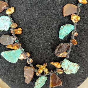 TORQOISE GEMSTONE NECKLACE